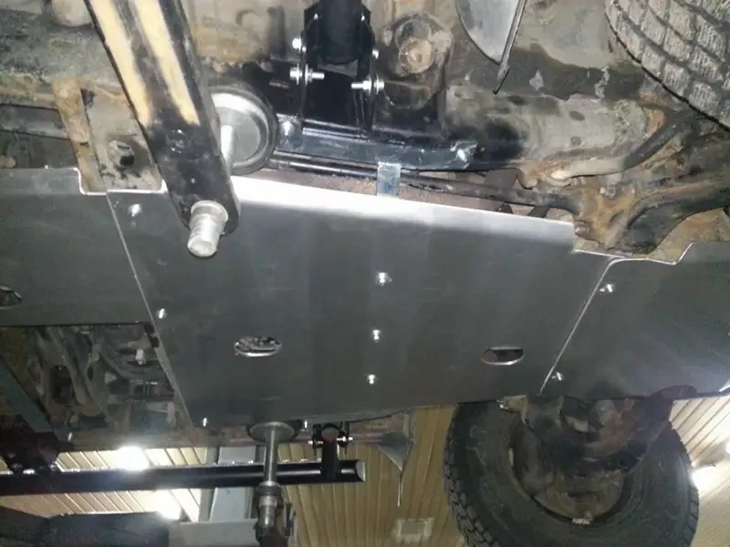 Купить Защита КПП для Toyota Land Cruiser 100 бензин автомат 98-07 F4X4