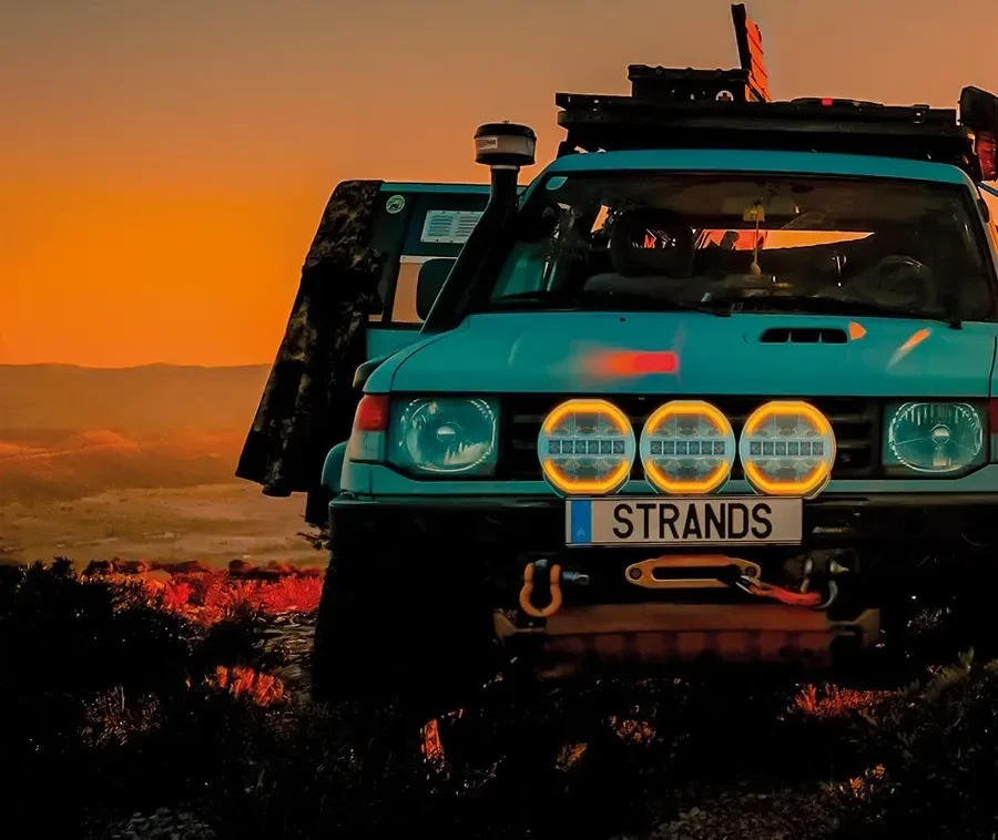 Купить Дополнительная фара дальнего света Strands Siberia Skylord White 9" с ⬜️🟧 габаритными огнями