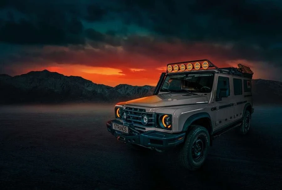 Buy Additional Farry Farry Strands Siberia NR SPOT BLACK 7 "with ⬜️🟧 Overall Lights