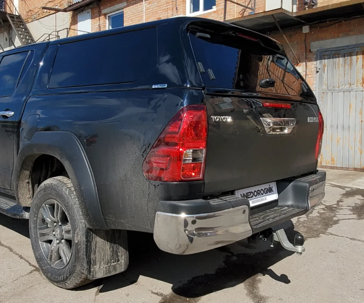 Buy Kung at Toyota Hilux 2015-2024 Getlander Commercial