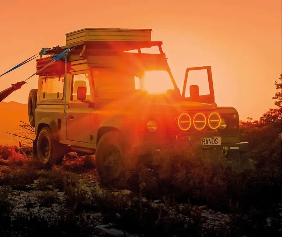 Buy Additional Farah of the Farry Firefly Pro 9 "White with ⬜️🟧 Overall Lights