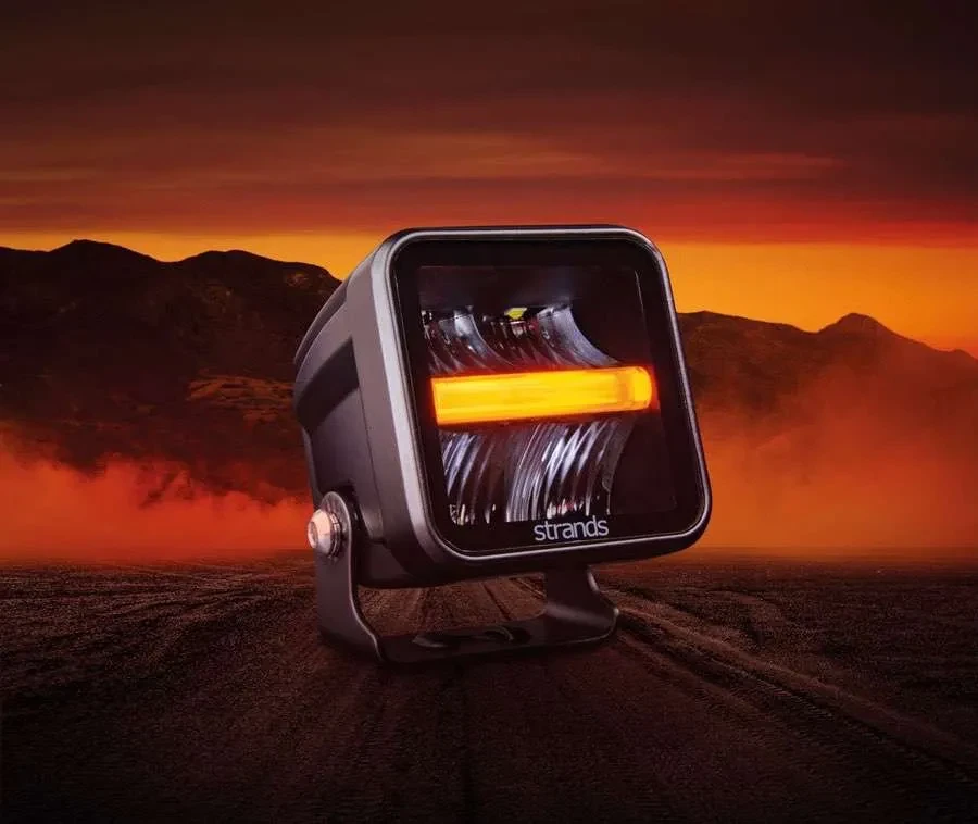 Купити Додаткова фара робочого світла Strands Siberia Qube Light з ⬜️🟧 габаритними вогнями