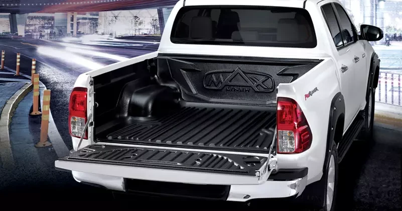 Купити Пластиковий захист з заходом під борт Toyota HiluxD/C 2016+ від Maxliner