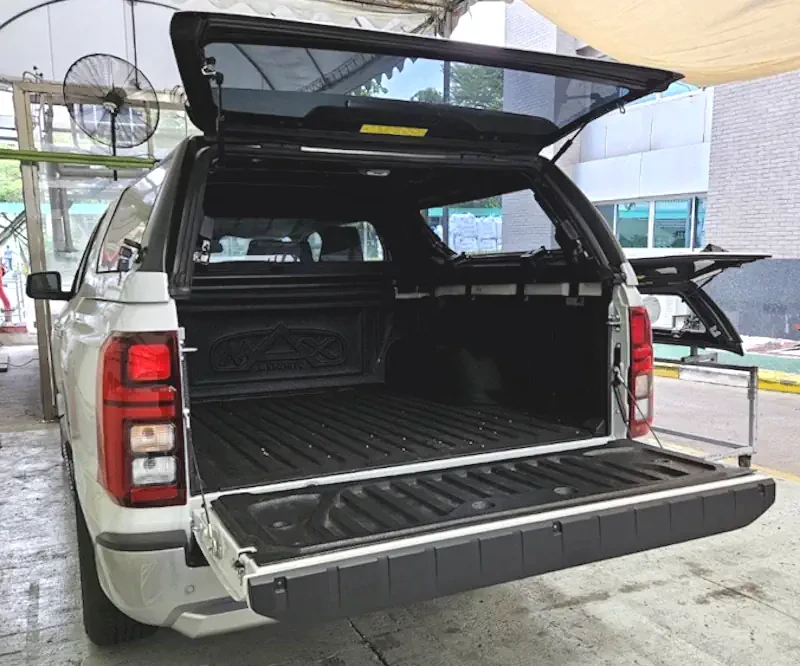 Купити Кунг на Mitsubishi L200 2024+ з вікнами - Maxliner білий 2E2E