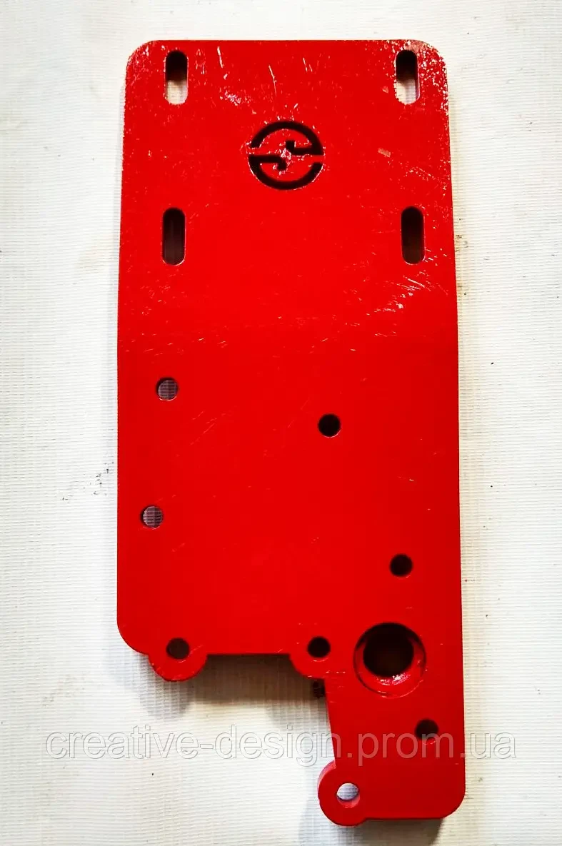 Купить Крышка картера переднего моста стальная CreativeGarage для ВАЗ Нива 2121-2123 под отвязанный мост