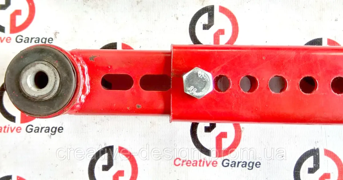 Купити Тяги заднього мосту повздовжні верхні підсилені з регулюванням CreativeGarage Тавр RS на втулках мазда для Нива ВАЗ 2121-2123