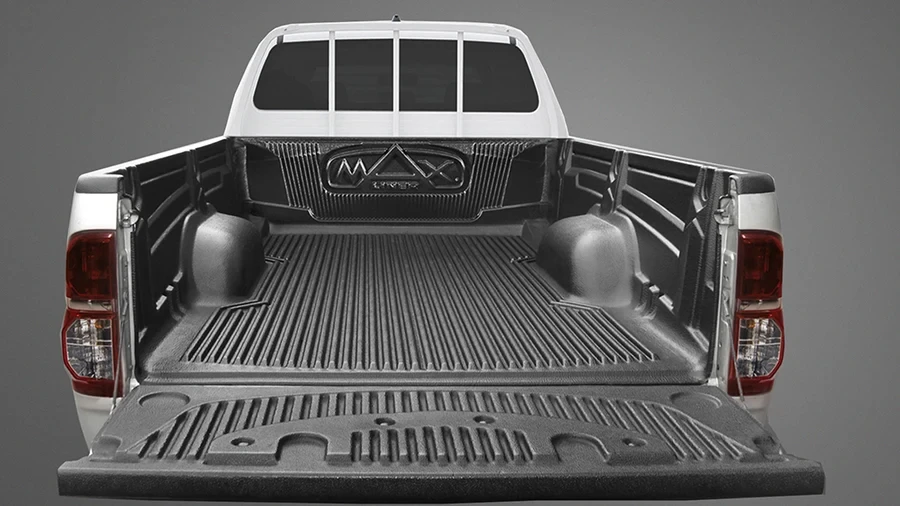 Купити Пластиковий захист з заходом над борт Maxliner Toyota Hilux D/C and Invincible D/C 2016+ and 2020+