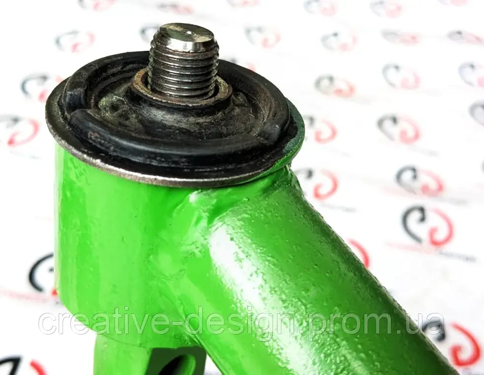 Buy Upper reinforced CreativeGarage levers for VAZ Niva 2121-2123 on an enlarged Toyota site (pair in collection)