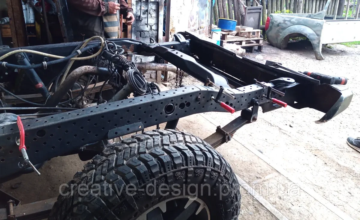 Buy Creativegarage Power Aposts for Nissan Navara II D40 2004-2021 4 mm