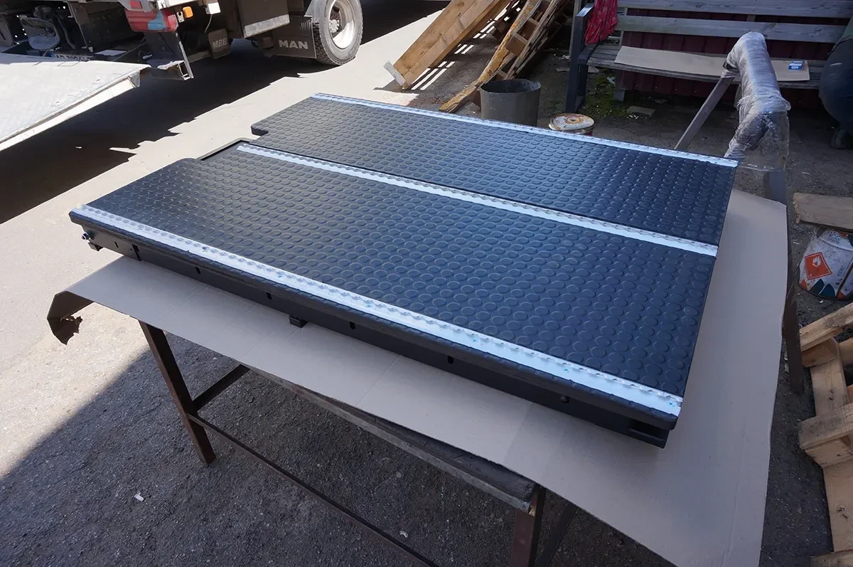 Buy GETLANDER sliding shelf in Mitsubishi L200 body