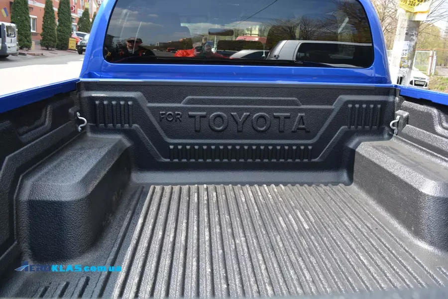 Buy Insert in the Toyota Hilux body of 2015 - Aeroklas