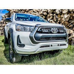 Купить Комплект оптики на Toyota Hilux 2021+ LAZER (в решетку радиатора)