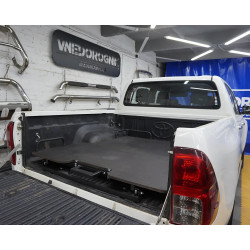 Buy The sliding pallander's pallander in the body of Toyota Hilux