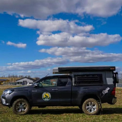 Buy Kung-kemmper Alu-Cab for Toyota Hilux from 2016 Gray