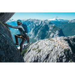 Купить Рюкзак Osprey Mutant 22