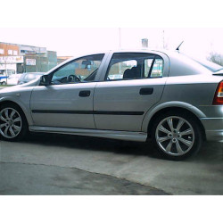 Купити Бічні пороги HB (під фарбування) для Opel Astra G classic 1998-2012 рр