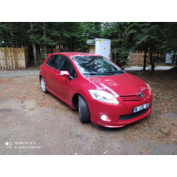 Купити Бокові пороги (під фарбування) для Toyota Auris 2007-2012 рр