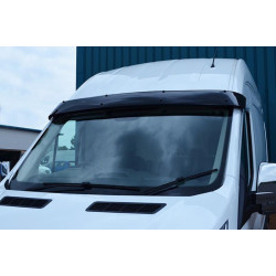 Купити Козирьок на лобове скло (чорний глянець, 5мм) для Ford Transit 2014- рр