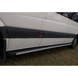 Купити Бокові пороги Maya (2 шт., алюміній) Середня база для Volkswagen Crafter 2006-2016 рр