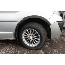 Купити Накладки на колісні арки (4 шт, чорні) 2001-2007, чорний пластик для Opel Vivaro рр