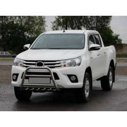 Купити Передній захист QT008 (нерж) для Toyota Hilux 2015- рр