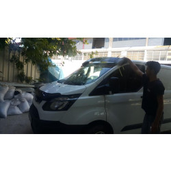 Купить Козырек на лобовое стекло (на кронштейнах) для Ford Custom 2013-2022 гг