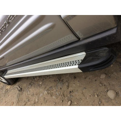 Купить Боковые пороги Maya V2 (2 шт., алюминий) для Jeep Grand Cherokee WK 2004-2010 гг