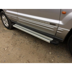 Купить Боковые пороги Maya V2 (2 шт., алюминий) для Jeep Grand Cherokee WK 2004-2010 гг