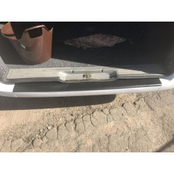 Купити Накладка на задній бампер з загином DDU (пластик) Матова для Mercedes Viano 2004-2014 рр