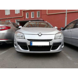 Купити Накладки в бампер (2008-2012, 2 шт, під фарбування) для Renault Megane III рр