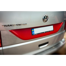 Купить Пластиковая накладка на крышку багажника Черная для Volkswagen T6