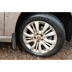 Купить Передние брызговики (2 шт.) для Fiat Tipo 2016- гг