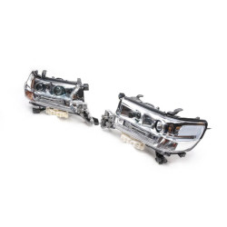 Купить Передние фары 2016-2025 (оригинал) для Toyota Land Cruiser 200