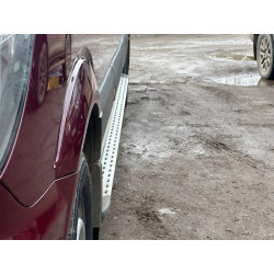 Купити Бокові пороги DOT-Line (2 шт., Алюм.) довга база для Volkswagen Crafter 2006-2016 рр