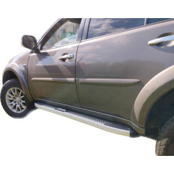 Купити Бокові пороги Mevsim Grey (2 шт., Алюміній) для Mitsubishi Pajero Sport 2008-2015 рр