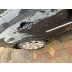 Купити Накладки на арки (4 шт, чорні) 2003-2006, Пластикові для Volkswagen Touran рр