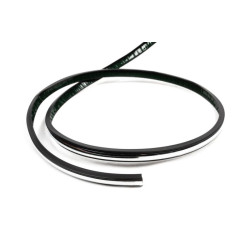 Купити Чорний молдинг із хром смужкою на метраж sal32 (1 метр, 13.5 мм)