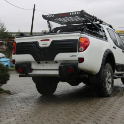 Купити Пластикова накладка на кришку багажника для Mitsubishi L200 2006-2015 рр