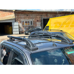 Купити Рейлінги Shark (з поперечиною) Чорний колір для Toyota Hilux 2015- рр