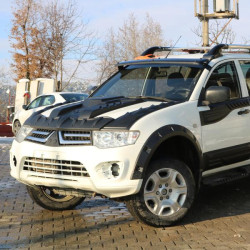Купити Накладка на капот V4 (ABS) для Mitsubishi L200 2006-2015 рр