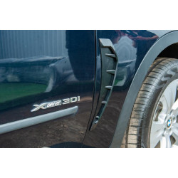 Купить Универсальные вентиляционные накладки на крылья тип-E (имитация, 2 шт, резина)