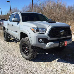 Buy Rough Country 2 Wheel Breeder "For Toyota Tacoma 05-18