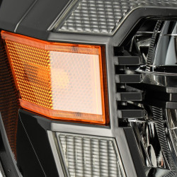 Купить Передние фары LED Toyota Tacoma 2005-2011 LED LUXX серия углево-черные AlphaRex AHL-TT05-L-SA-LB