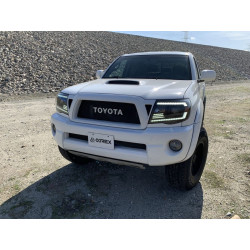 Купить Передние фары LED Toyota Tacoma 2005-2011 LED LUXX серия черные AlphaRex AHL-TT05-PL-SA-B