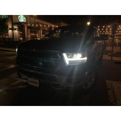 Купить Передние фары LED Dodge Ram 1500 2019-2022 LED LUXX серия углево-черные AlphaRex AHL-DR19-PL-SA-LB