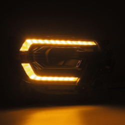 Купить Передние фары LED Toyota Tacoma 2012-2015 LED LUXX серия цвет Alpha-Black AlphaRex AHL-TT12-PL-SA-FLB