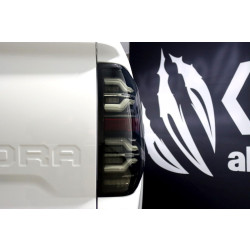 Купить Задние фары Toyota Tundra 2014-2021 LED LUXX серия цвет Alpha-Black AlphaRex RTL-TUN14-SA-YS-LB