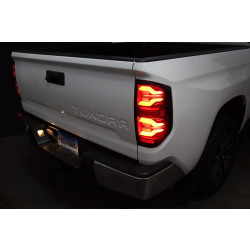 Купить Задние фары Toyota Tundra 2014-2021 LED LUXX серия цвет Alpha-Black AlphaRex RTL-TUN14-SA-YS-LB