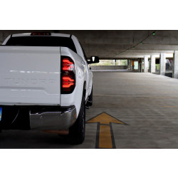 Купить Задние фары Toyota Tundra 2014-2021 LED LUXX серия черно-красные AlphaRex RTL-TUN14-SA-RR-LBS