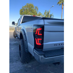 Купить Задние фары Ford Super Duty 2017-2019 LED PRO серия красно-дымчатые AlphaRex ATL-FD17-R-RS